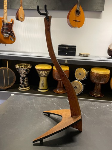 Gitarrenständer - , –